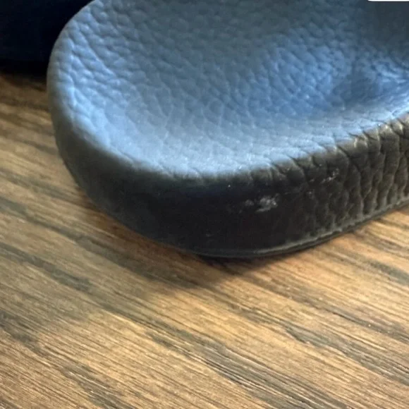 Valentino Rockstud Rubber Slides - Picture 4 of 4